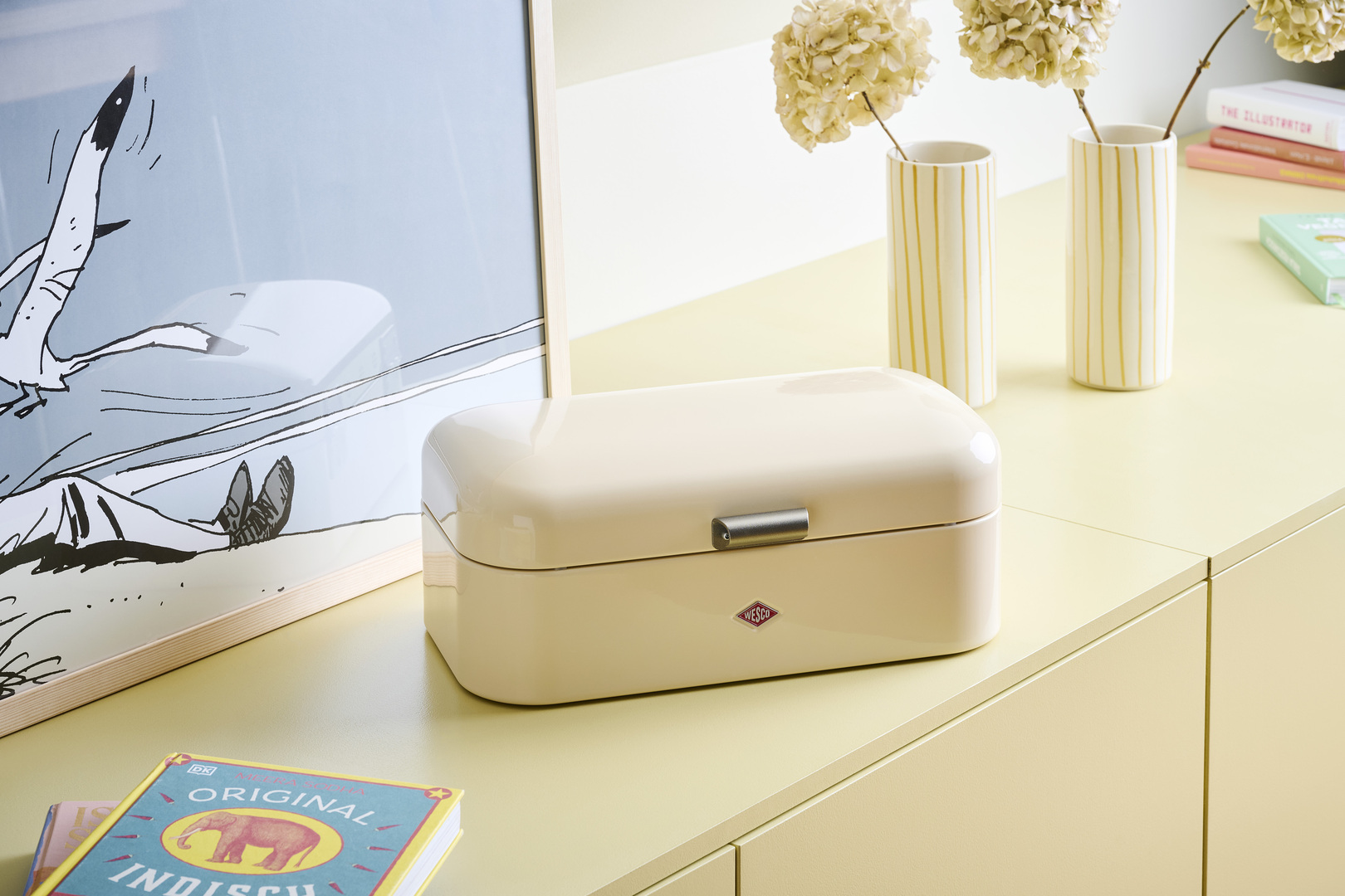 Grandy bread box